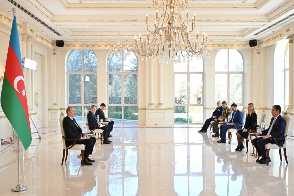 President Ilham Aliyev accepted credentials of incoming ambassador of Greece-UPDATED 