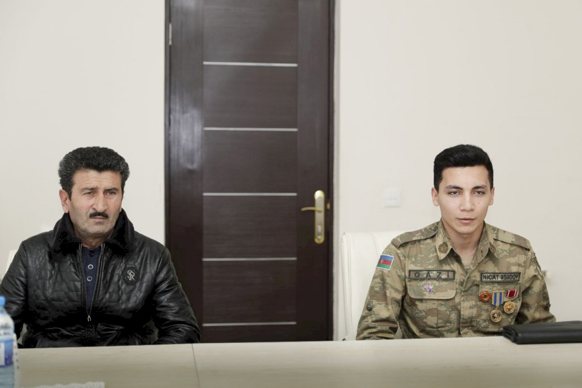 Sahil Babayev Şirvanda vətəndaşları qəbul edib