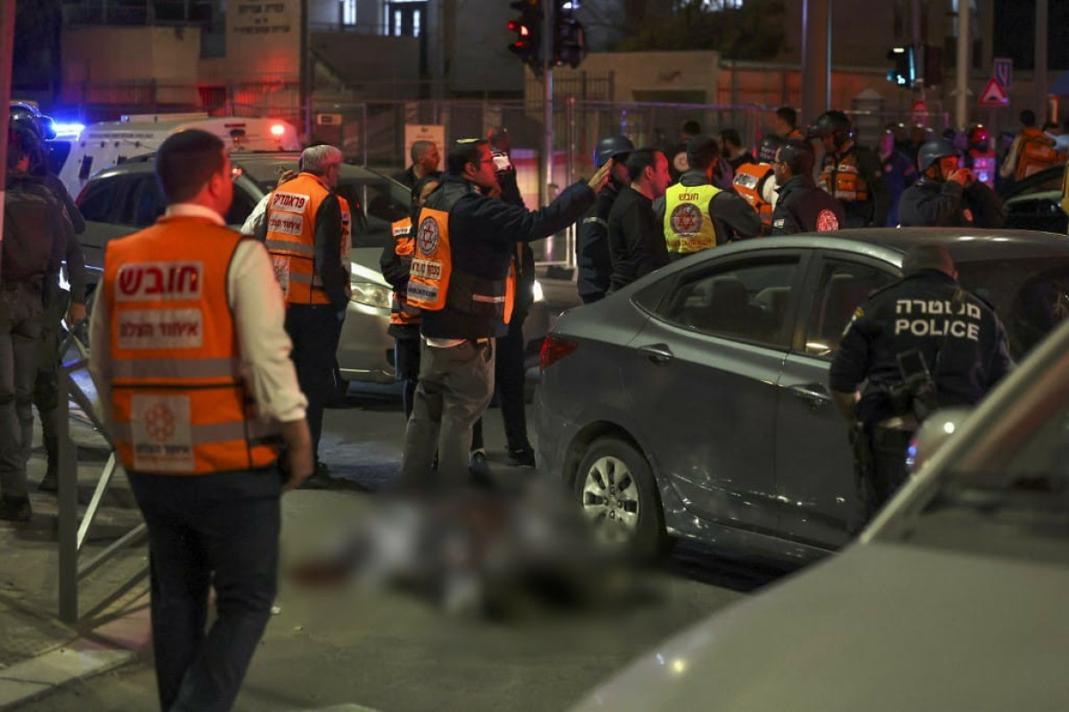 İsraildə sinaqoqa silahlı hücum zamanı 8 nəfər ölüb  - <span class="red_color">VİDEO - <span class="red_color">YENİLƏNİB