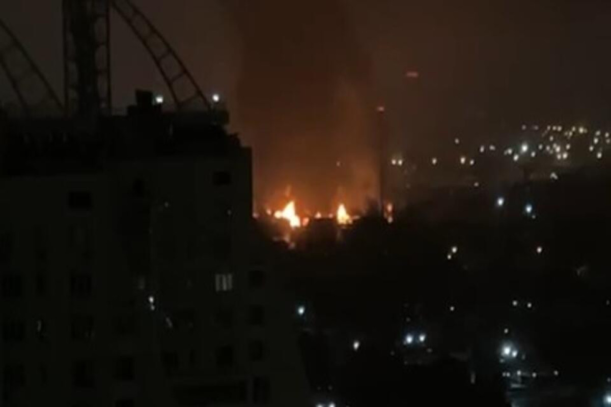 Moskva vilayətində bazar yanıb