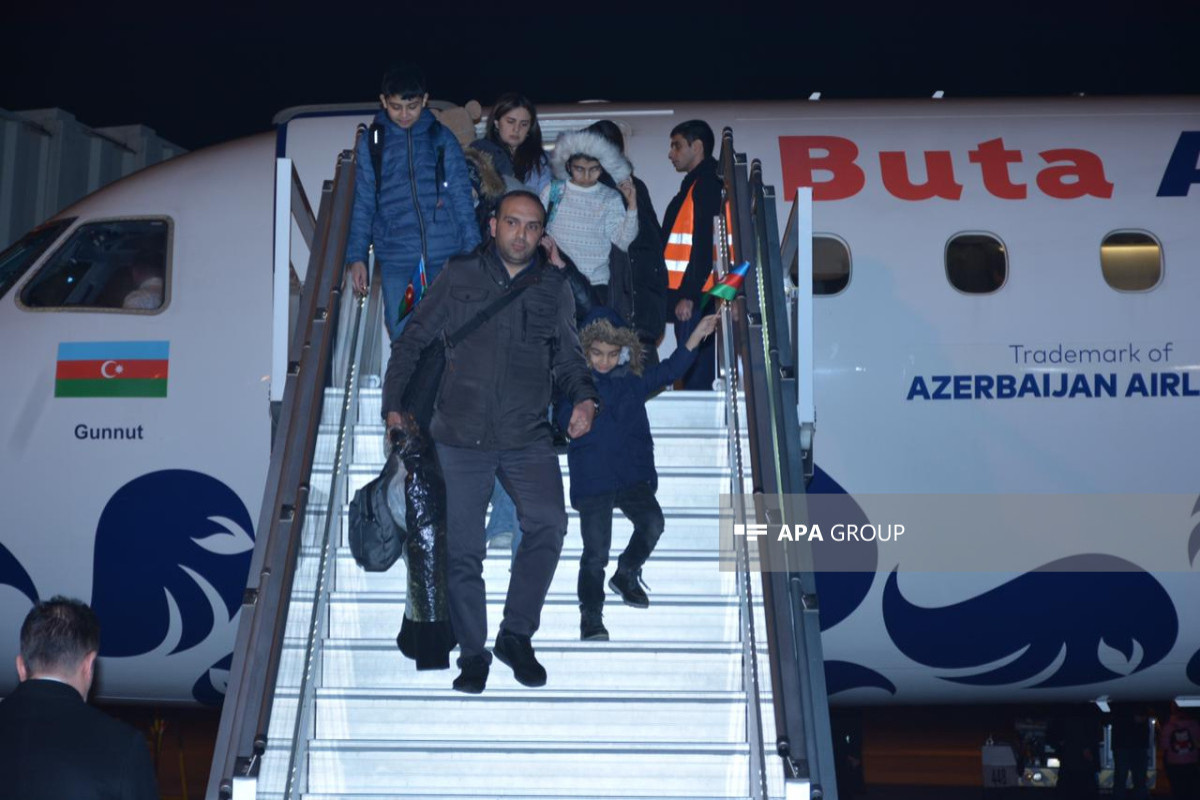В Баку совершил посадку самолет с телом Орхана Аскерова и эвакуированными сотрудниками посольства  -ОБНОВЛЕНО -ВИДЕО -ФОТО 