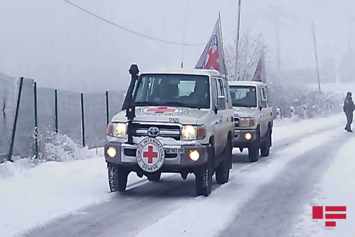 МККК помог проехать по Лачинской дороге 36 лицам в Армению, а 59 лицам из Армении и воссоединиться со своими семьями