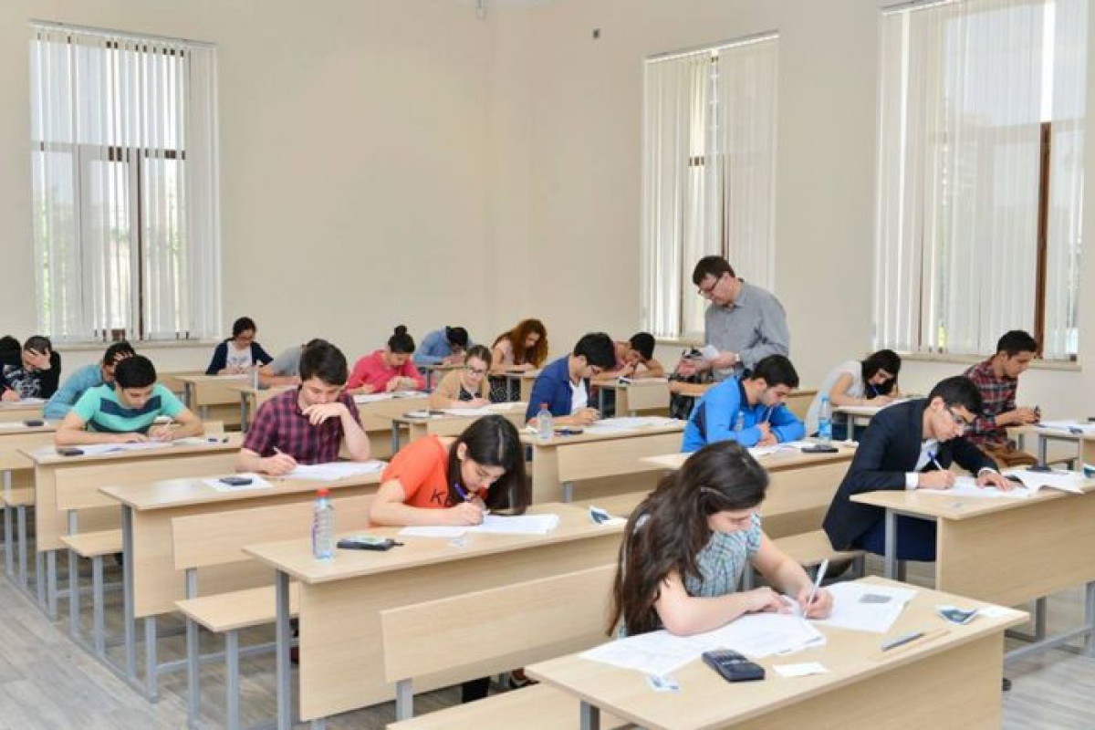 Ötən il imtahanlara cəlb edilən nəzarətçi-müəllimlərin 1,8%-i qeyri-kafi qiymətləndirilib