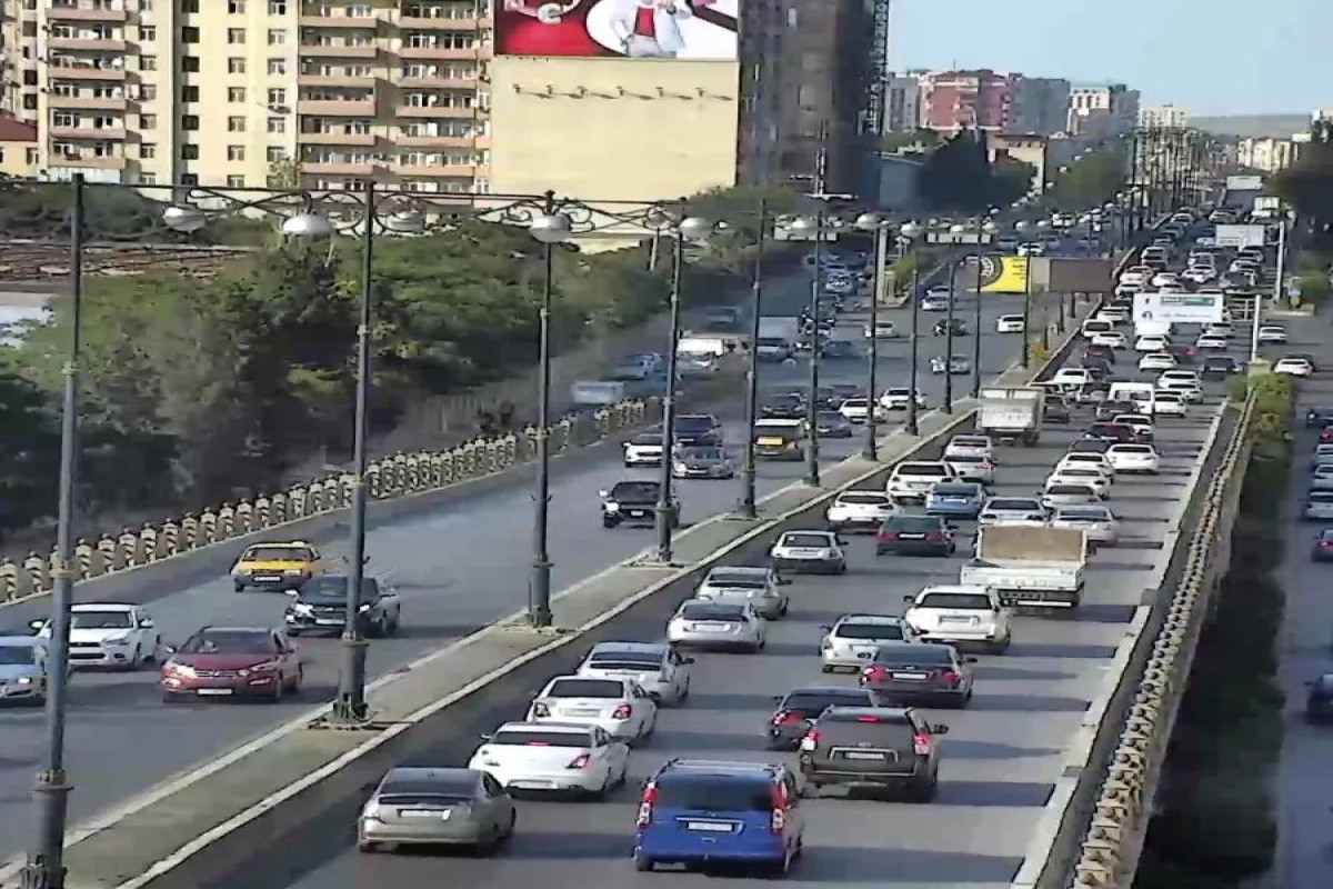 Bakıda sıxlıq olan yollar açıqlanıb - SİYAHI 