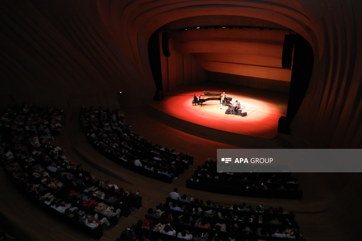 Kubalı cazmenin Heydər Əliyev Mərkəzində coşqu yaradan konserti - FOTO 