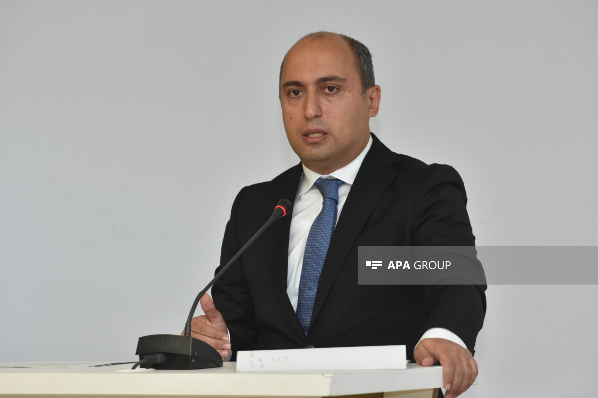 Nazir: Azərbaycanda 25 yaşdan yuxarı şəxslərin təxminən 60 faizi oxuduğunu başa düşmür