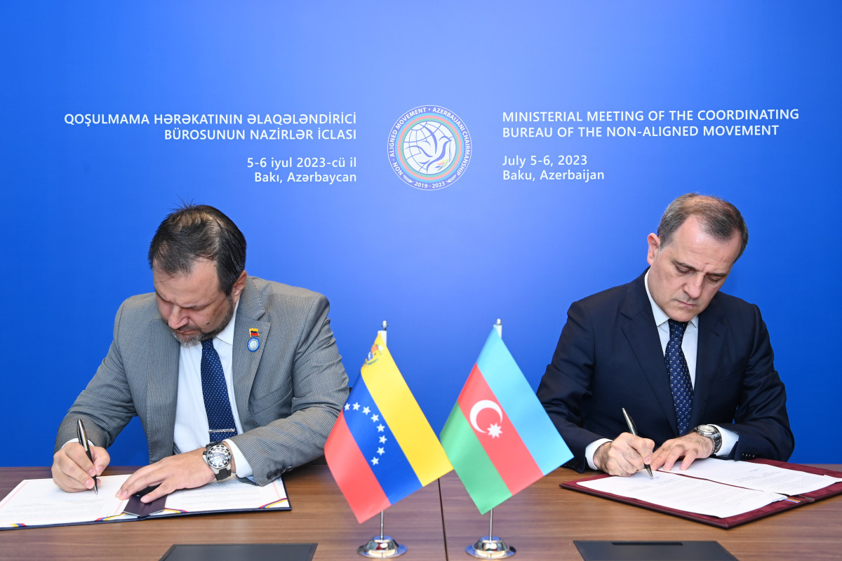 Azərbaycan XİN və Venesuela Bolivar nazirliyi arasında memorandum imzalanıb