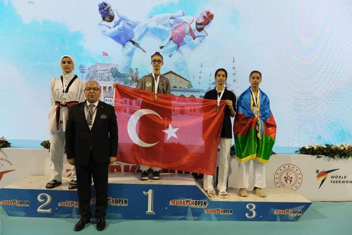 Azərbaycan taekvondoçuları Türkiyədə 8 medal qazanıb - FOTO 