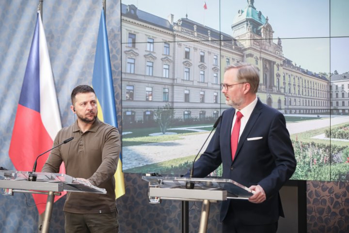 Ukrayna Prezidenti Vladimir Zelenski və Çexiya Baş naziri Petr Fiala