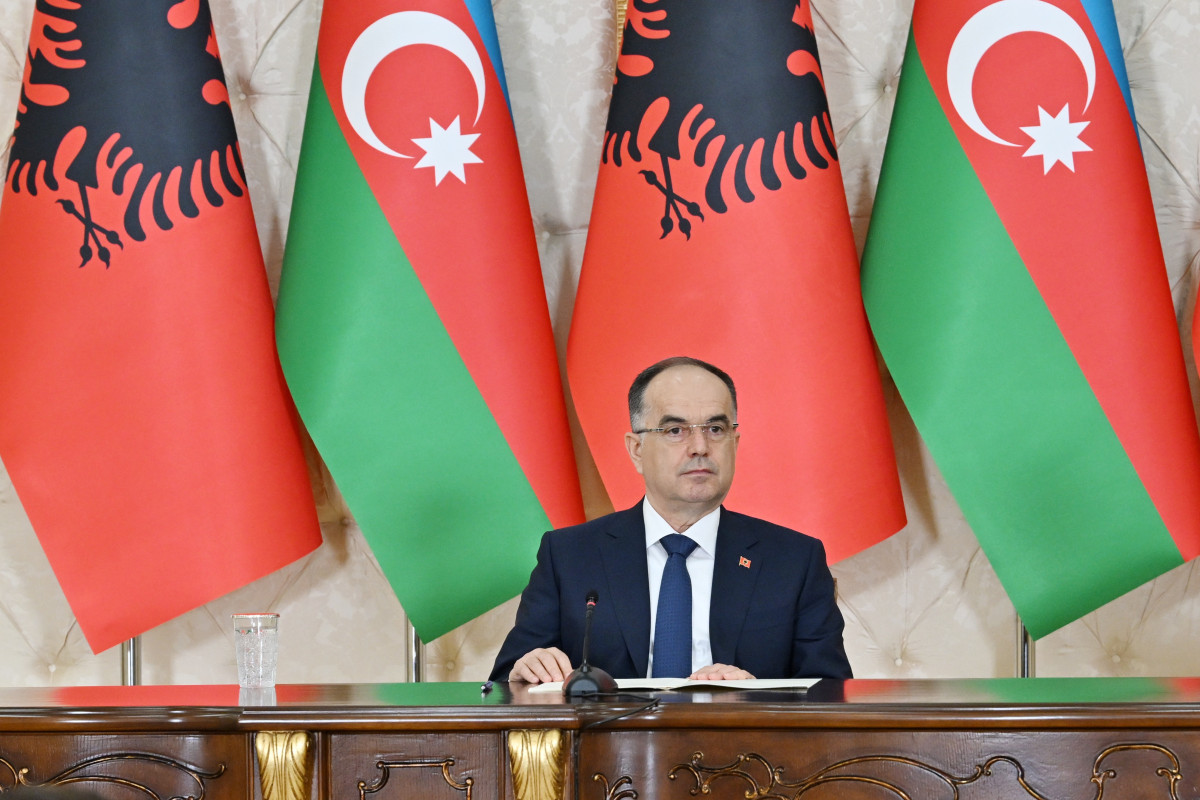 Albaniya Prezidenti: Heydər Əliyevin Azərbaycan üçün etdikləri tarixin yaddaşında əbədi yaşayacaq