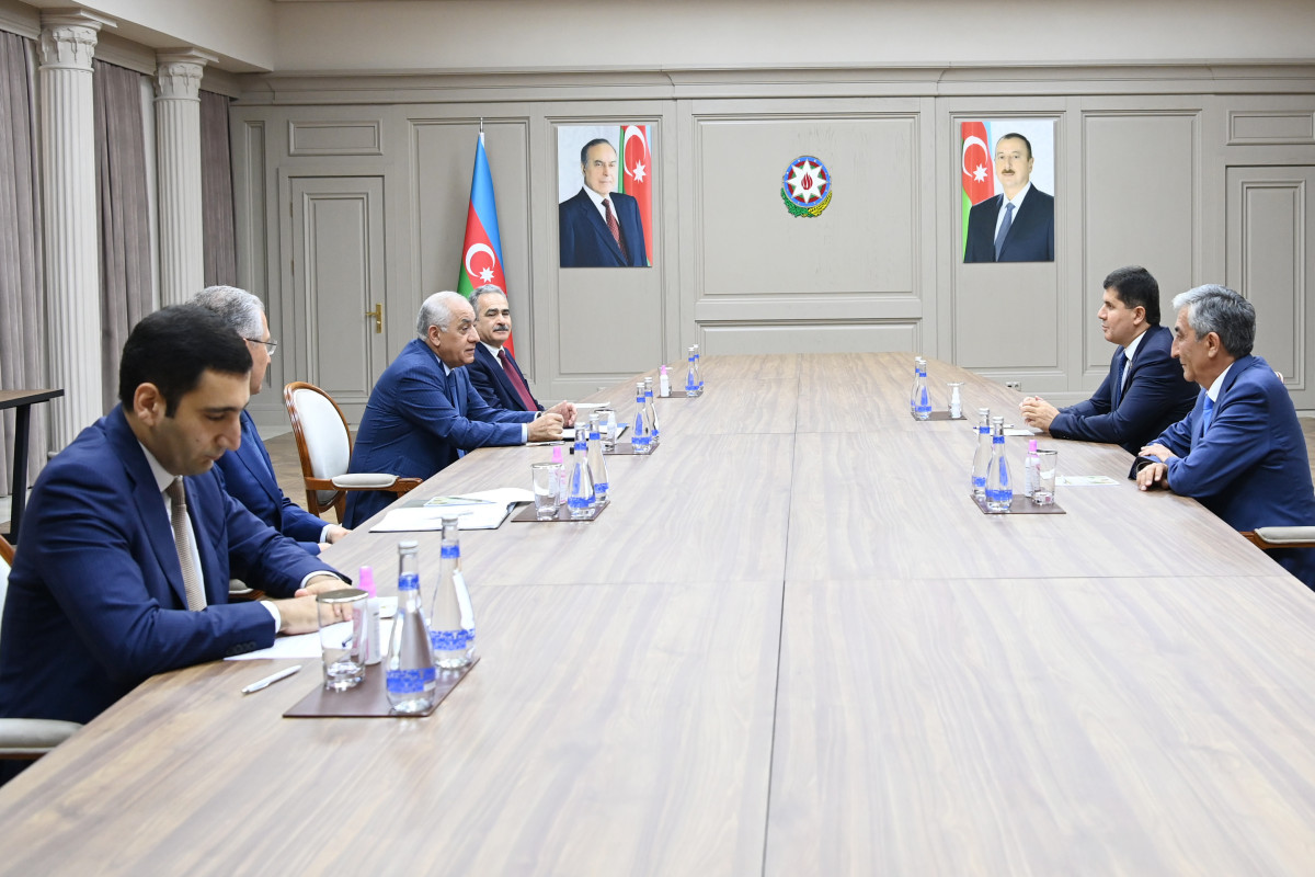 Əli Əsədov Tacikistanın ticarət və iqtisadi inkişaf naziri ilə görüşüb