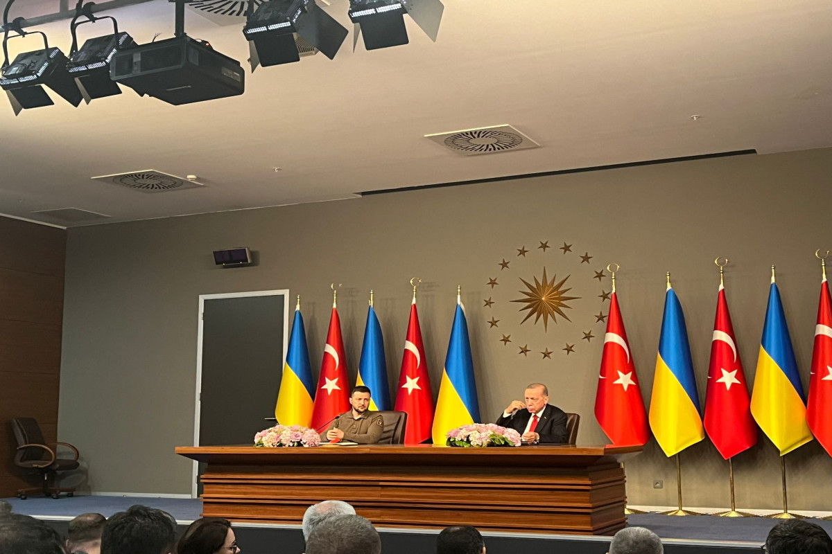 Zelenski: Türkiyə Ukraynanın təklif etdiyi “Sülh layihəsində” liderlik etməyə hazırdır