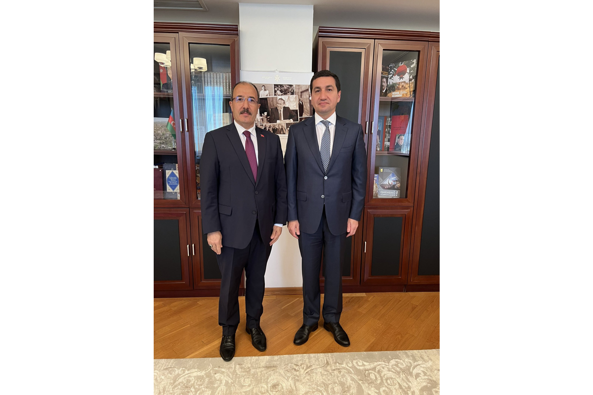 Prezidentin köməkçisi Türkiyə səfiri ilə regional məsələləri müzakirə edib