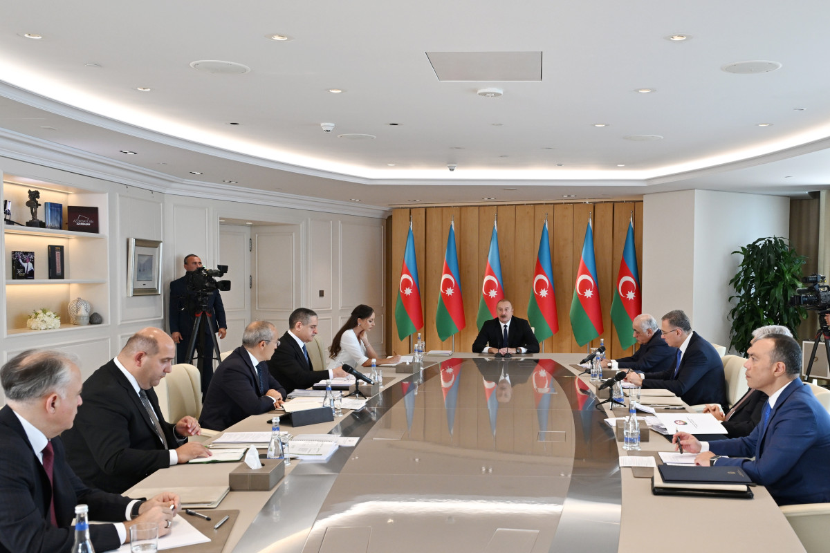 Prezident: İlin sonunadək Qarabağ və Şərqi Zəngəzura təqribən 12 milyard manat vəsaitin xərclənməsini təmin edəcəyik