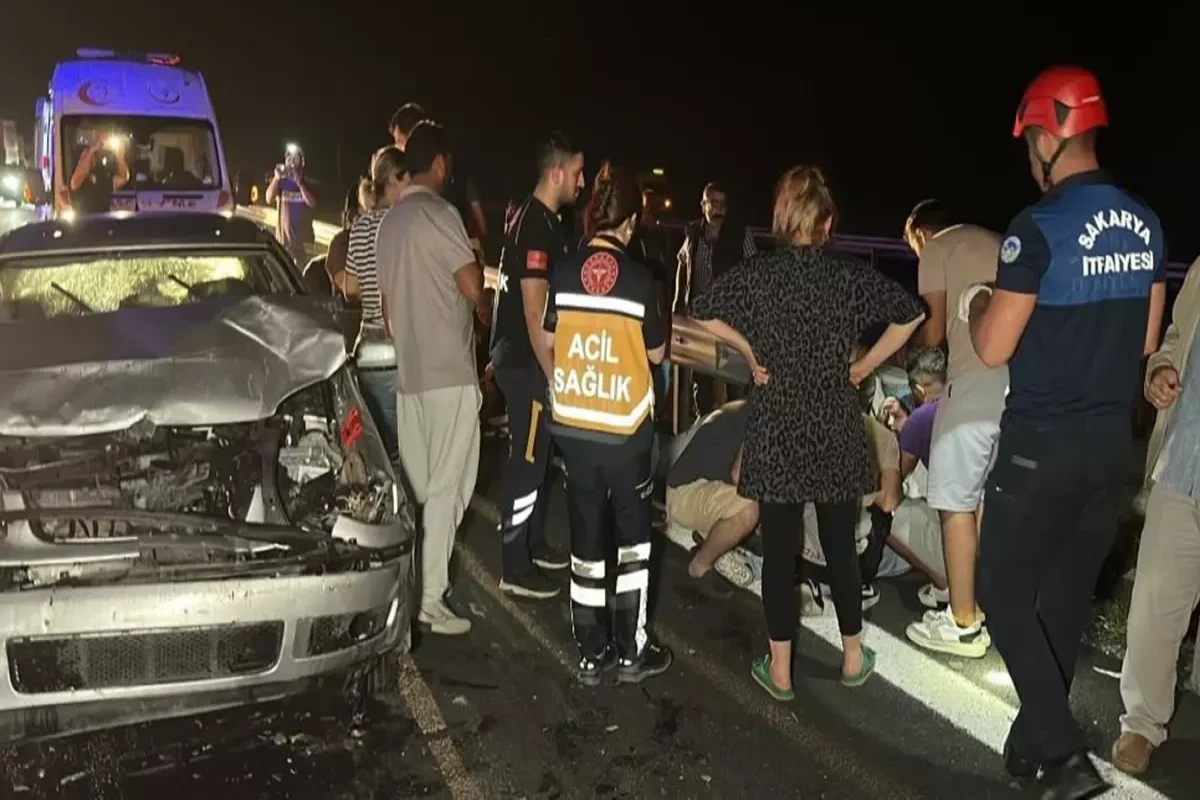 Türkiyədə zəncirvari qəza zamanı 14 nəfər xəsarət alıb