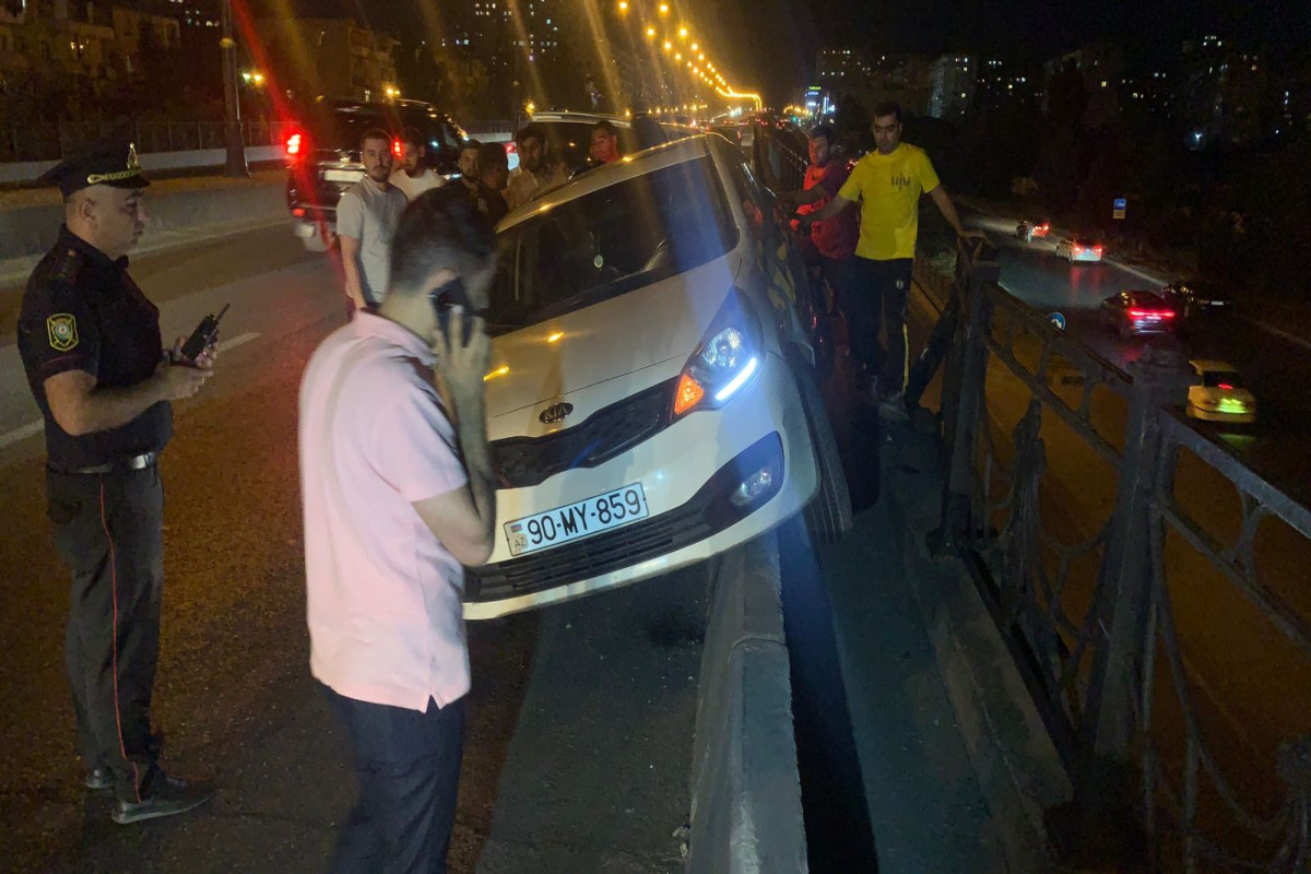 Bakıda üç avtomobilin iştirakı ilə yol qəzası olub - FOTO 