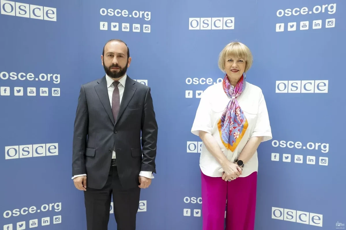 Mirzoyan ATƏT-in baş katibi ilə Azərbaycanla münasibətlərin normallaşdırmasından danışıb