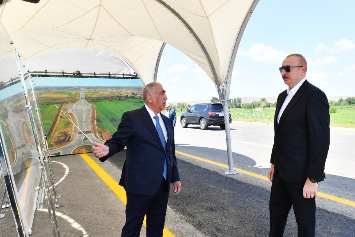 Prezident Əhmədbəyli-Füzuli-Şuşa yolunun 27 km-lik hissəsinin tikintisi ilə tanış olub  - YENİLƏNİB 