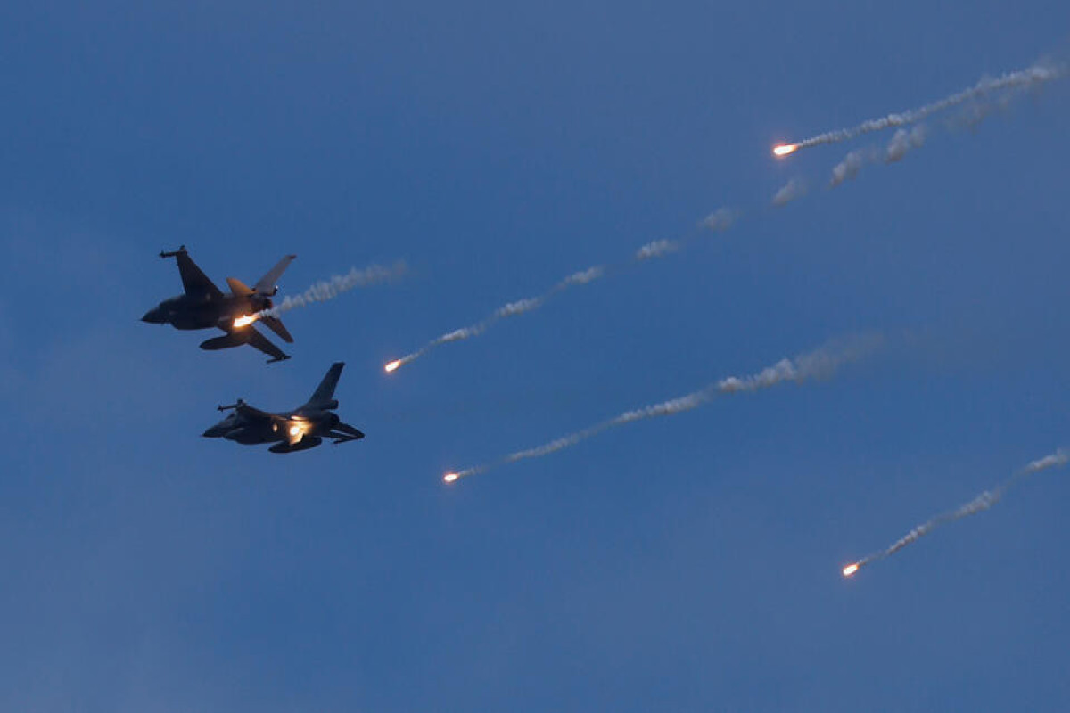 ABŞ F-16 qırıcılarının Ukraynaya çatdırılma tarixini açıqlayıb