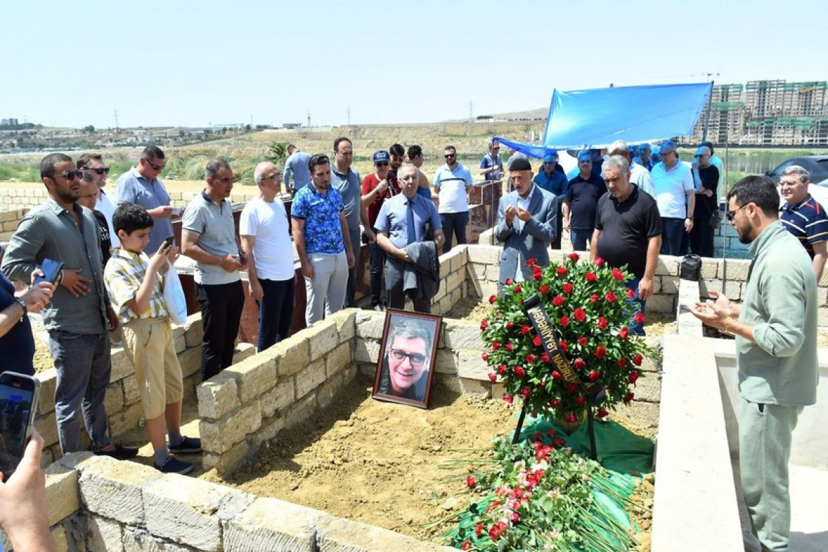 Əməkdar artist Rüfət Babayev dəfn olunub - FOTO 