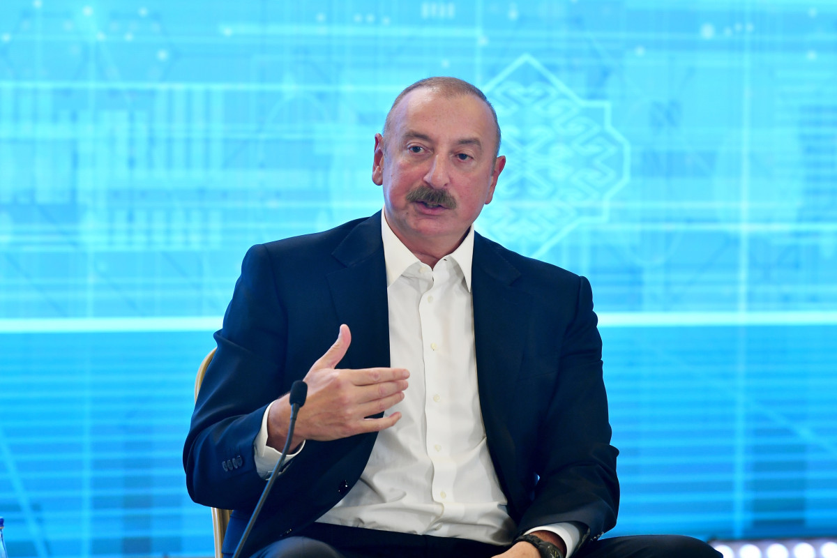 Prezident İlham Əliyev keçmiş məcburi köçkünlərə müraciət edib