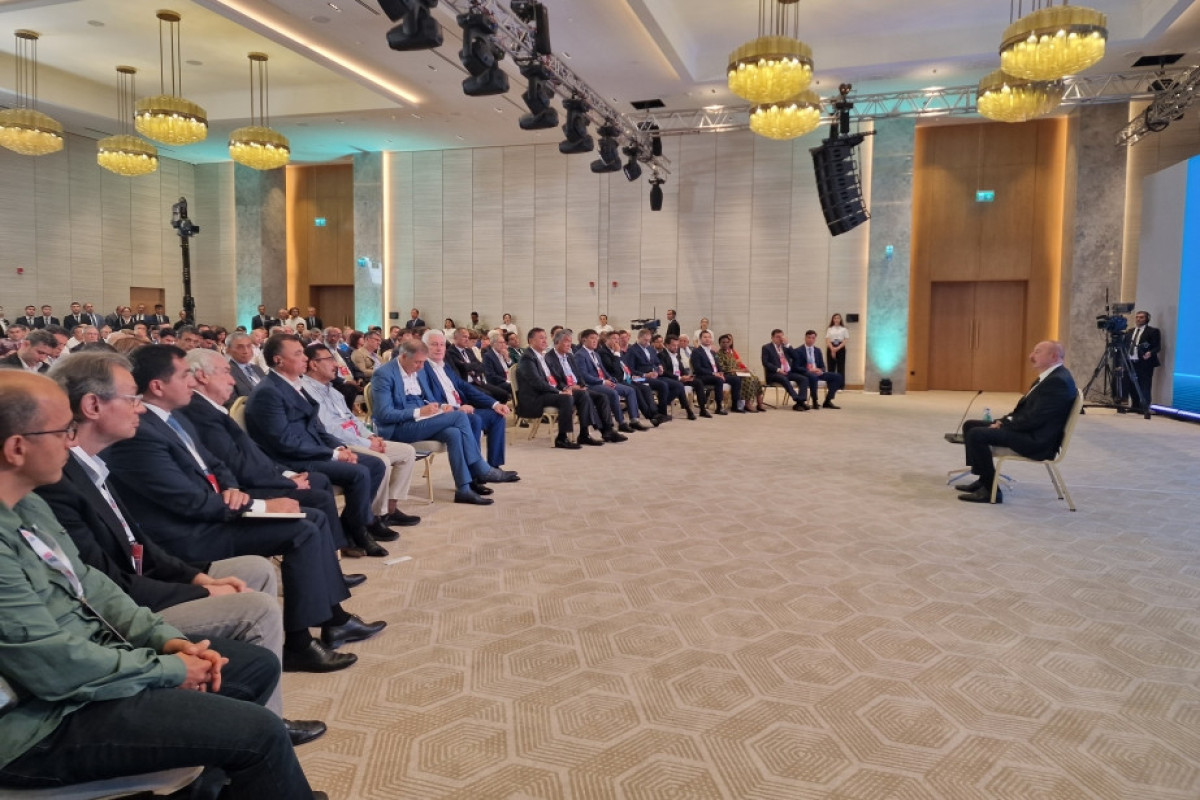 Prezident İlham Əliyev: Brüssel formatı Ermənistan və Azərbaycan liderlərinin təmas qurmaları üçün əlavə dəstəkverici mexanizmdir
