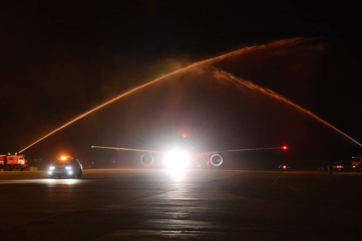 AZAL: Bakıdan Bişkekə ilk reys baş tutub - FOTO 