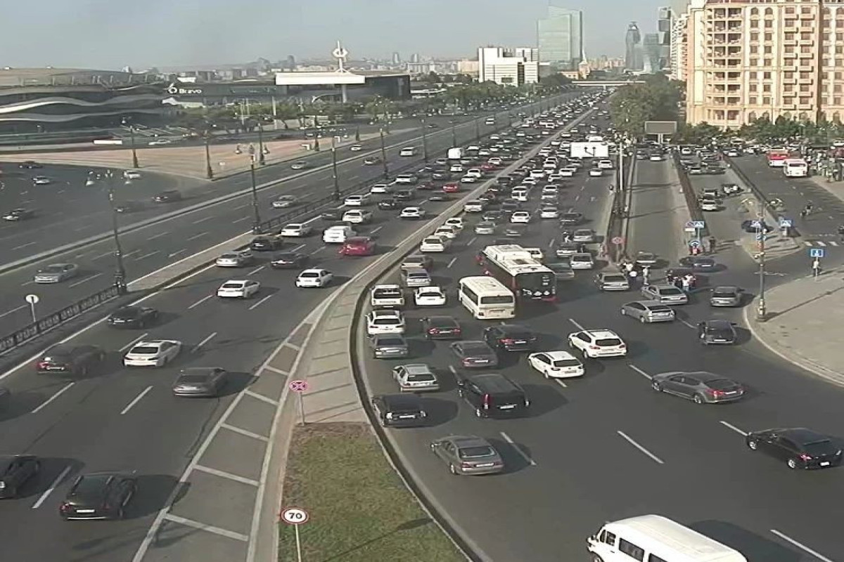 Bakıda sıxlıq olan yollar açıqlanıb -  SİYAHI  