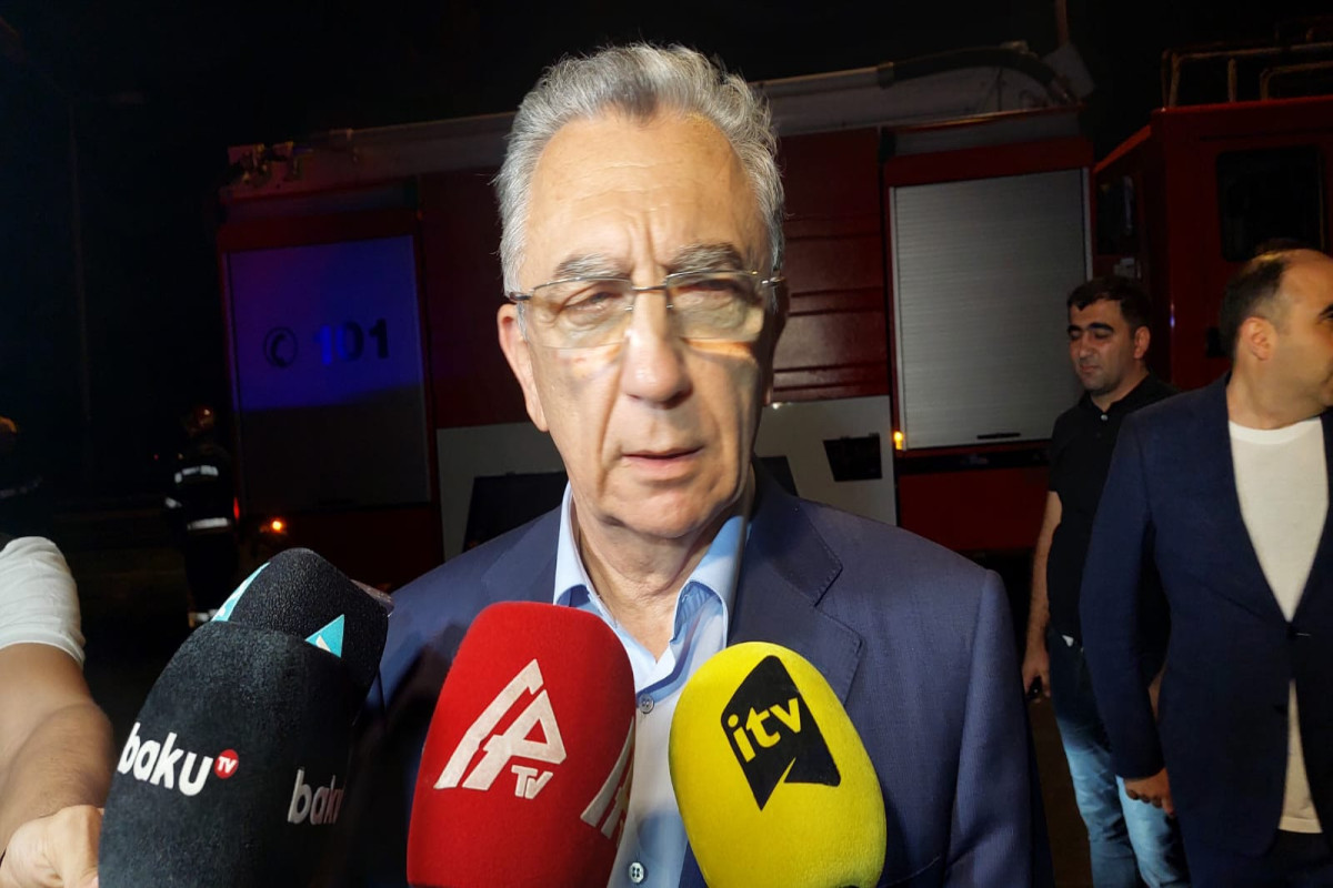 Eldar Əzizov qamışlıq sahəsindəki yanğın barədə: "Səbəbləri yalnız ekspertizadan sonra demək mümkün olacaq" - VİDEO 