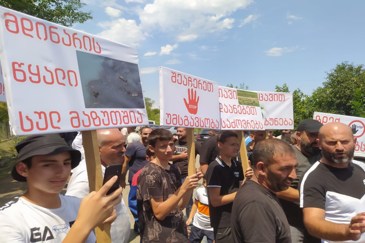 Azerbaijani villagers held protest in Georgia