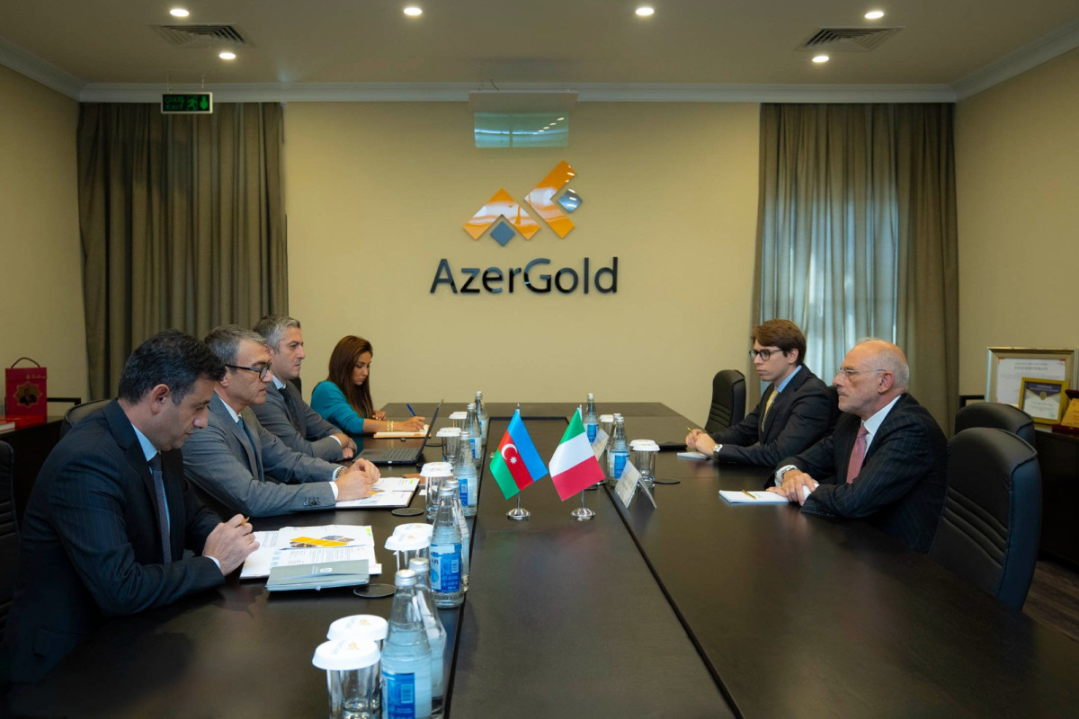 “AzerGold”un İdarə Heyətinin sədri İtaliya səfiri ilə görüşüb