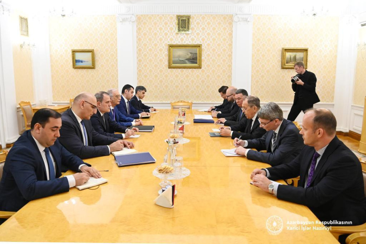Azərbaycan və Rusiya XİN rəhbərləri görüşüb