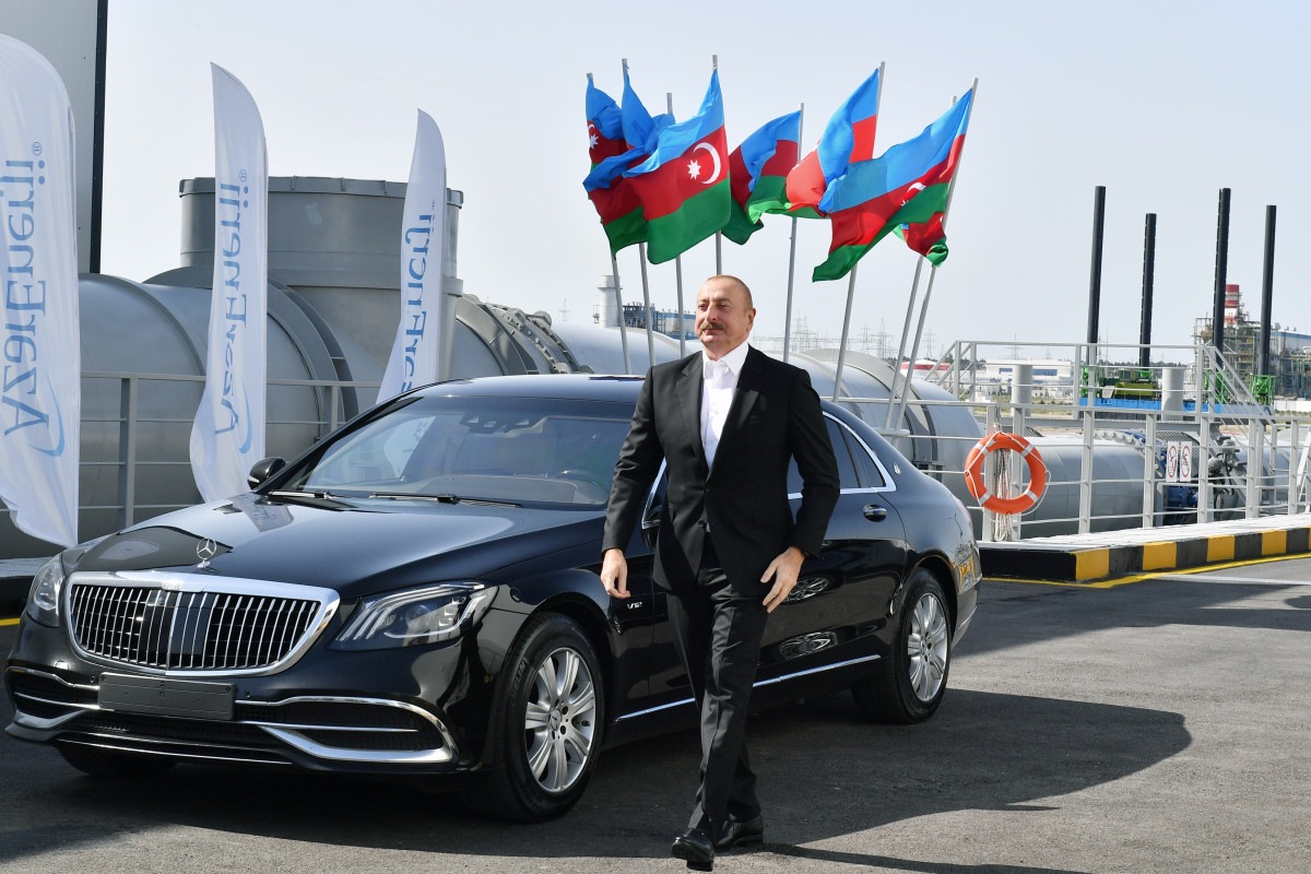 Prezident “Şimal” Elektrik Stansiyasının yeni estakadasının və su nasos stansiyalarının açılışında iştirak edib