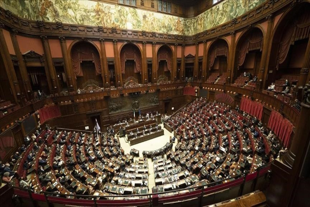 İtaliya parlamenti Qolodomoru Ukrayna xalqının soyqırımı kimi tanıyıb