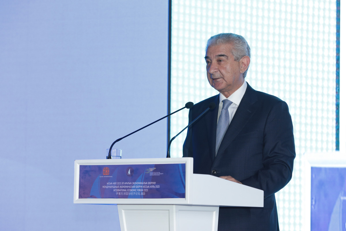Əli Əhmədov VII Beynəlxalq “İssık-Kul 2023” iqtisadi forumunda iştirak edib