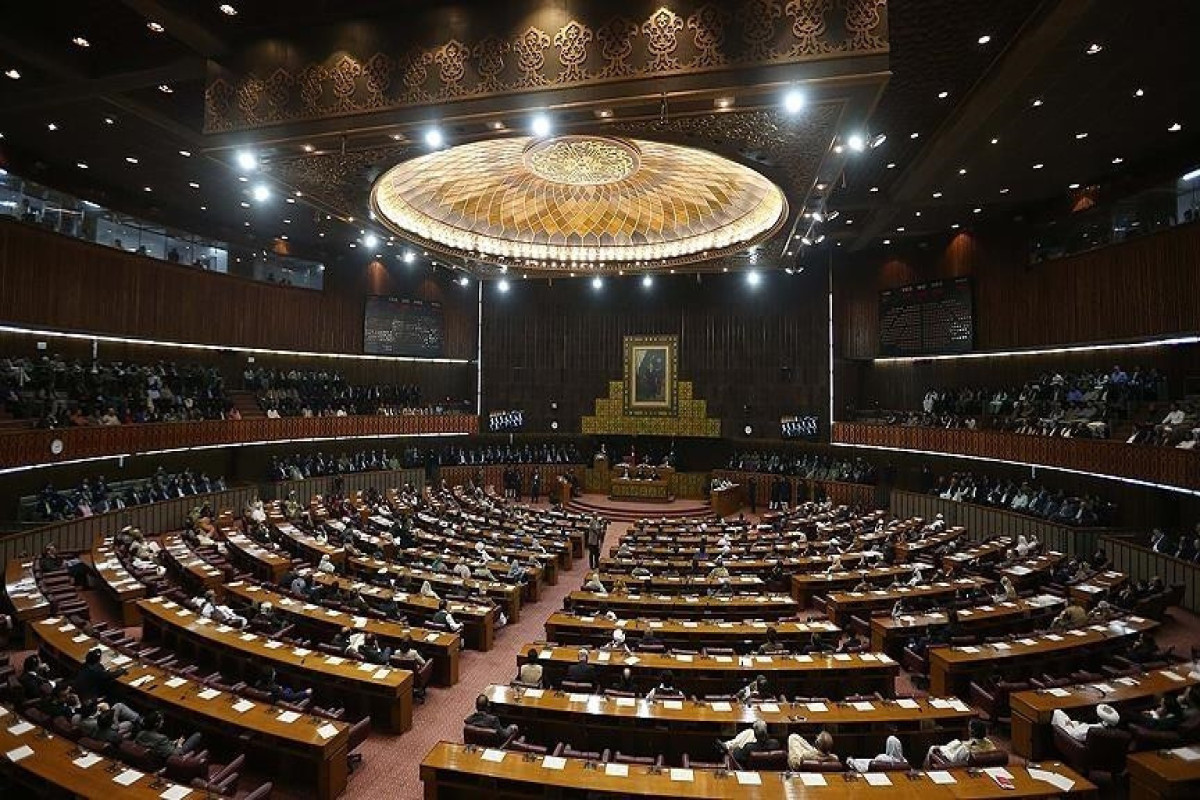 DİN: Pakistan hakimiyyəti parlamentin buraxılması fikrində yekdildir
