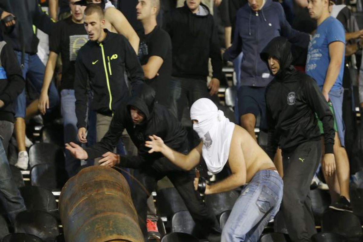 Argentinada futbol matçından sonra toqquşma olub, polis əməkdaşları xəsarət alıb