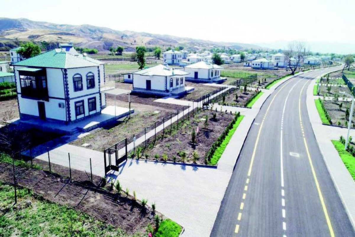 Azad olunmuş ərazilərdə daşınmaz əmlak obyektlərinə xidmət haqqına 50% güzəşt tətbiq olunacaq