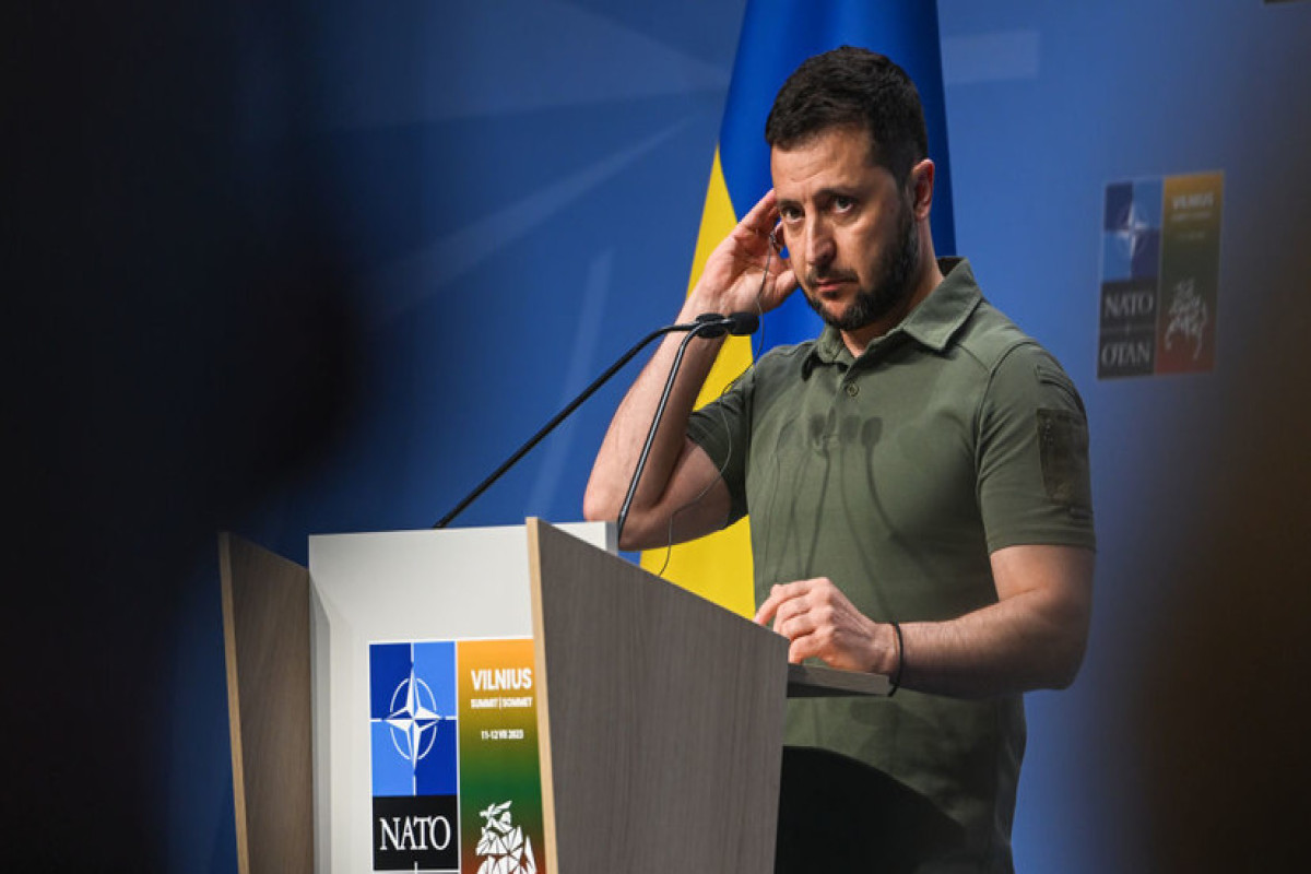 Zelenski: "Ukrayna Qərbdən kifayət qədər yardım almır"