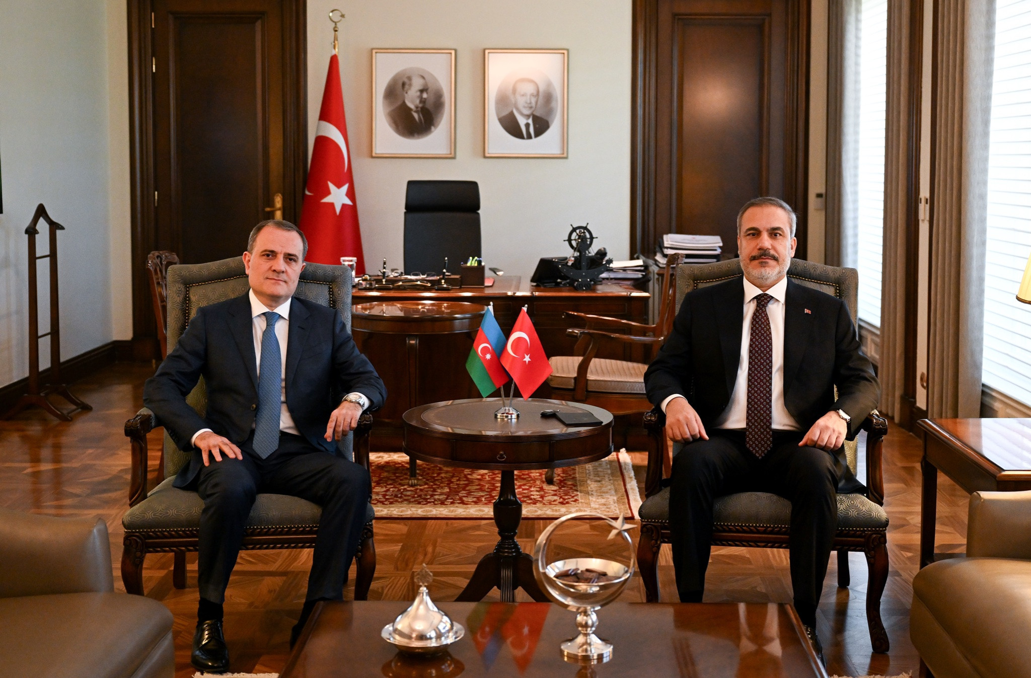 Ceyhun Bayramovla Hakan Fidanın müzakirə etdikləri məsələlər açıqlanıb
