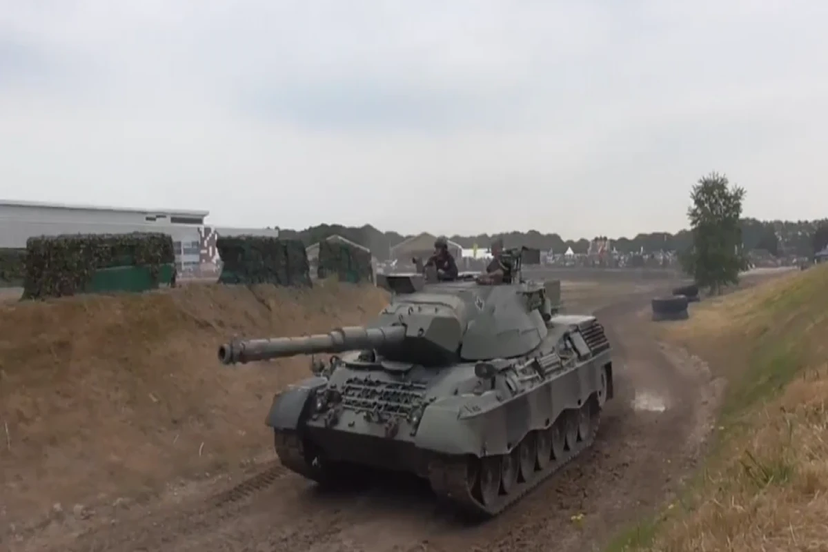 Нидерланды планируют купить для Украины танки Leopard 1
