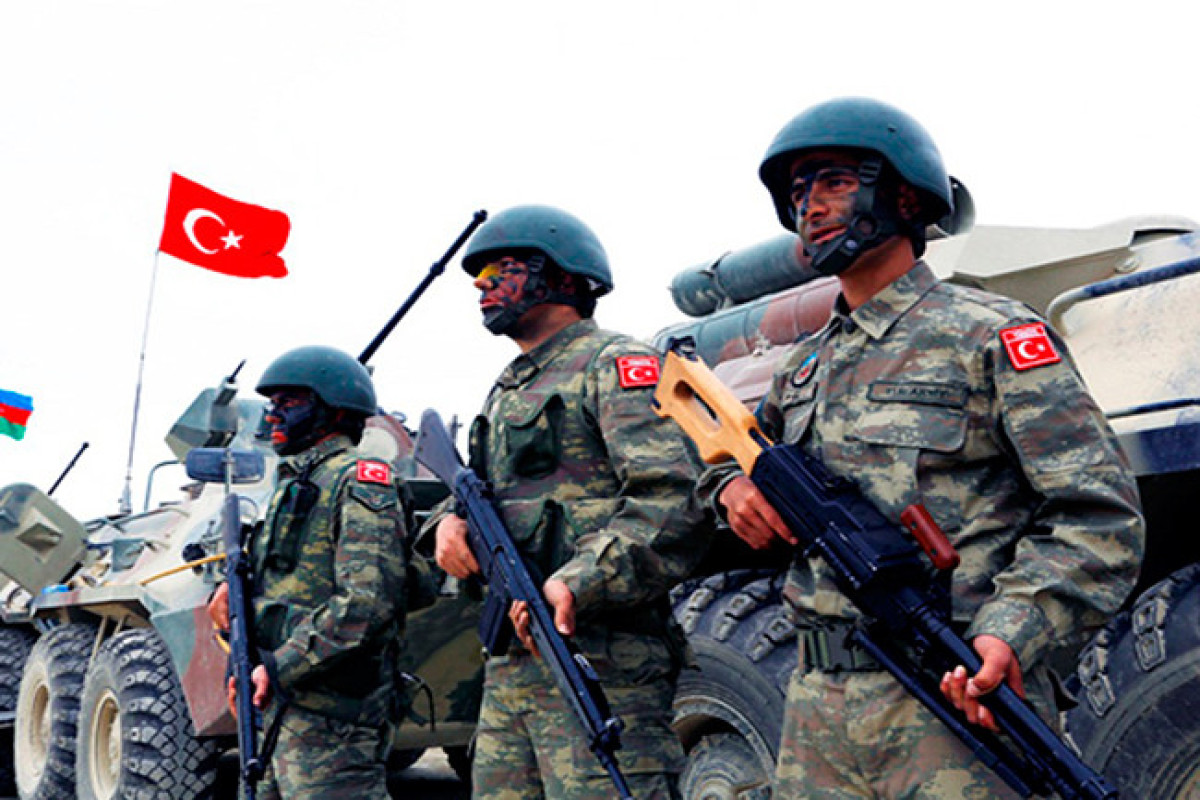 Türkiyə Kosovoya hərbi kontingent göndərir