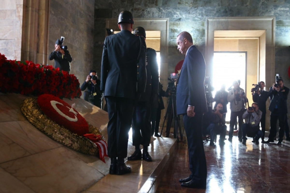 Эрдоган посетил мавзолей Ататюрка