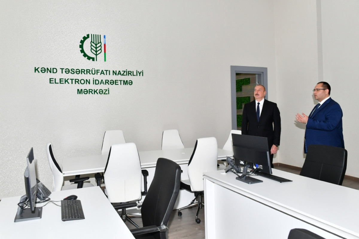 Prezident İlham Əliyev Kənd Təsərrüfatı Nazirliyinin Bakıda yeni inzibati binasının açılışında iştirak edib