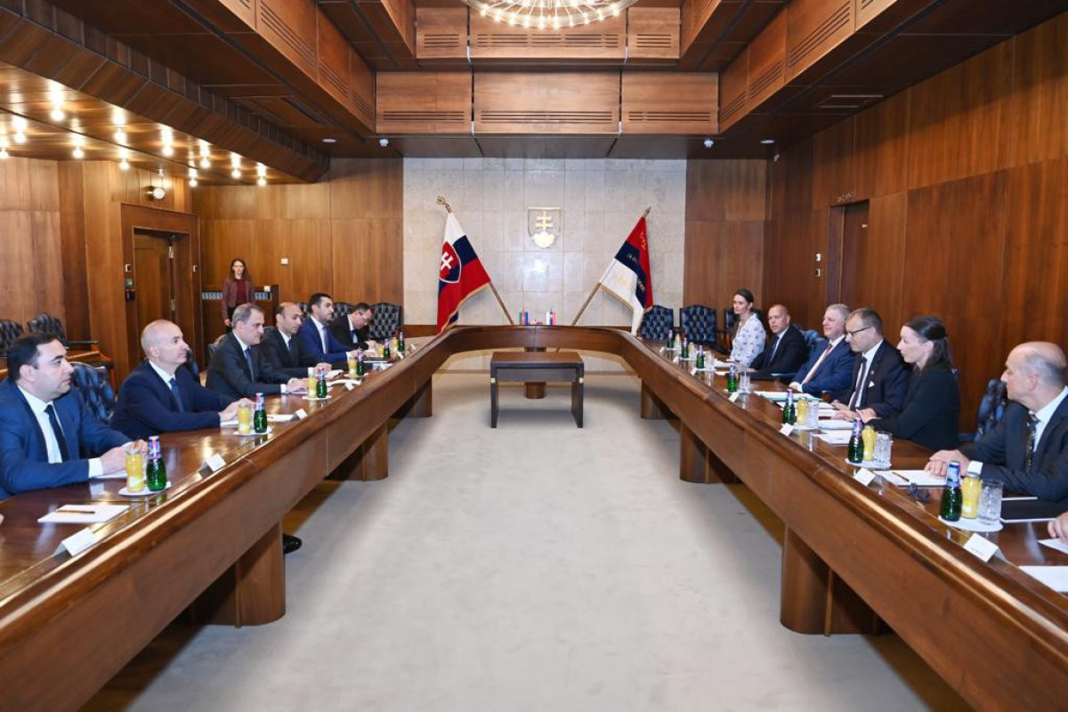 Azerbaijani Top Diplomat met with Slovakian Speaker of National Council