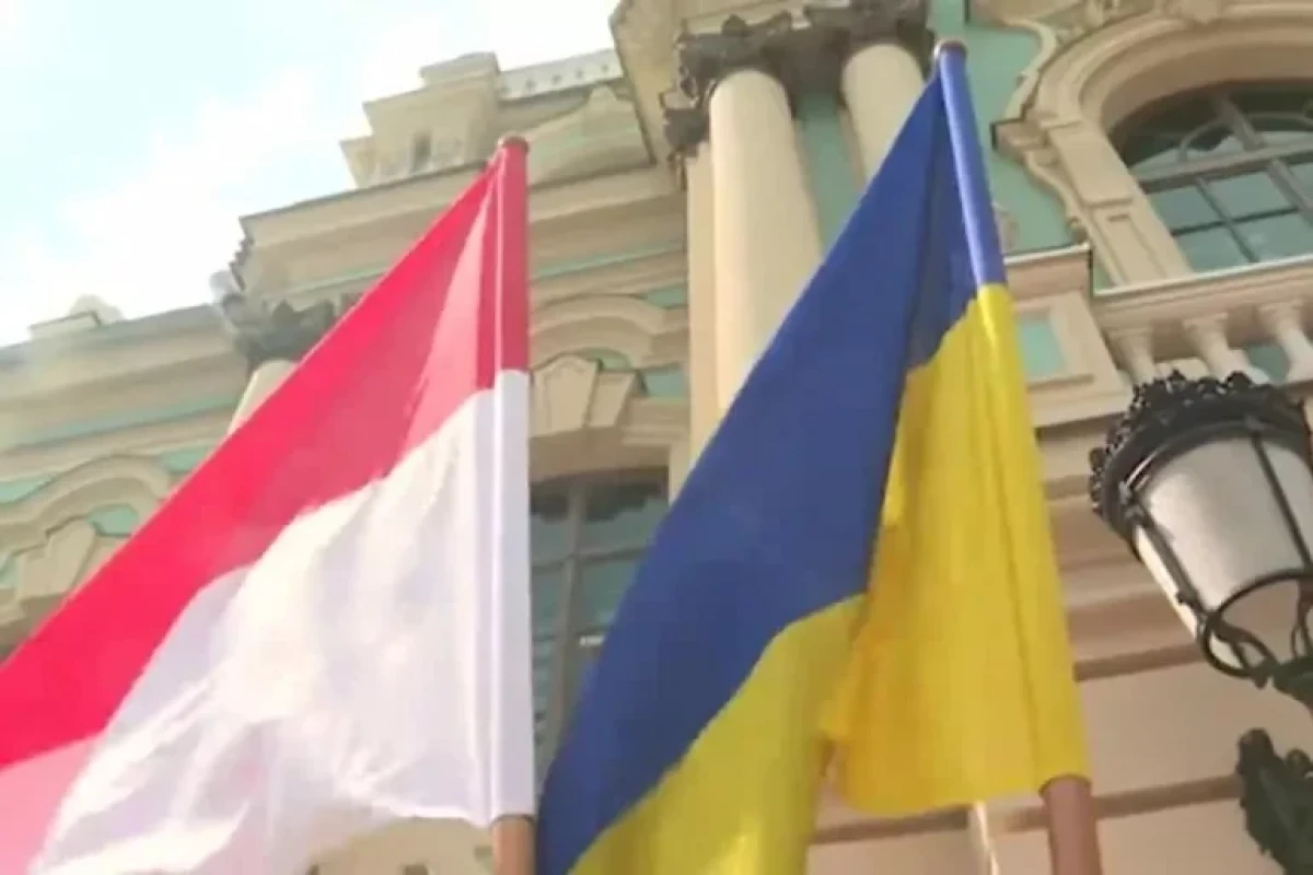 KİV: İndoneziyanın müdafiə naziri Ukrayna səfirini qəbul edib