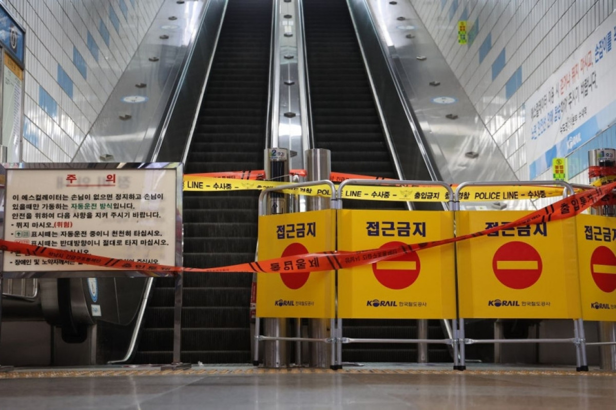 Seul metrosunda eskalator qırılıb: xəsarət alanlar var