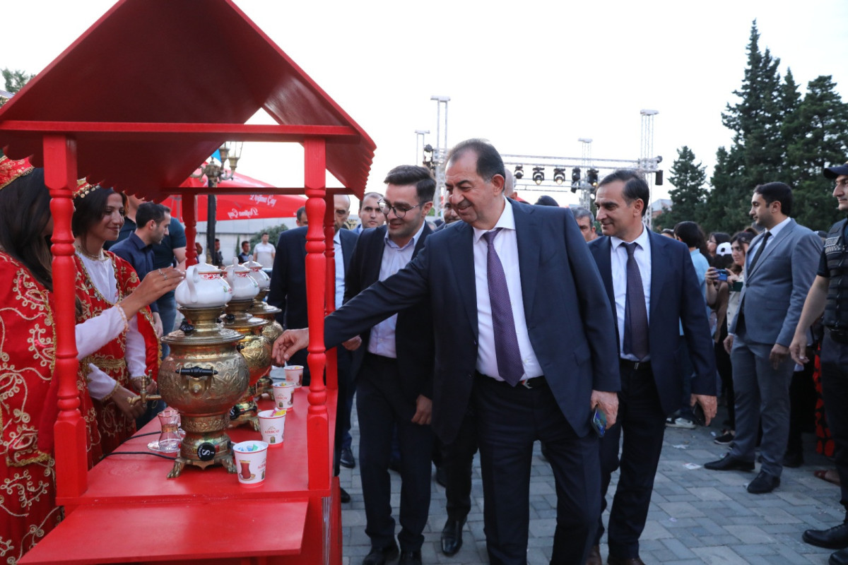 “Azerçay” Lənkəranda möhtəşəm çay festivalı təşkil edib