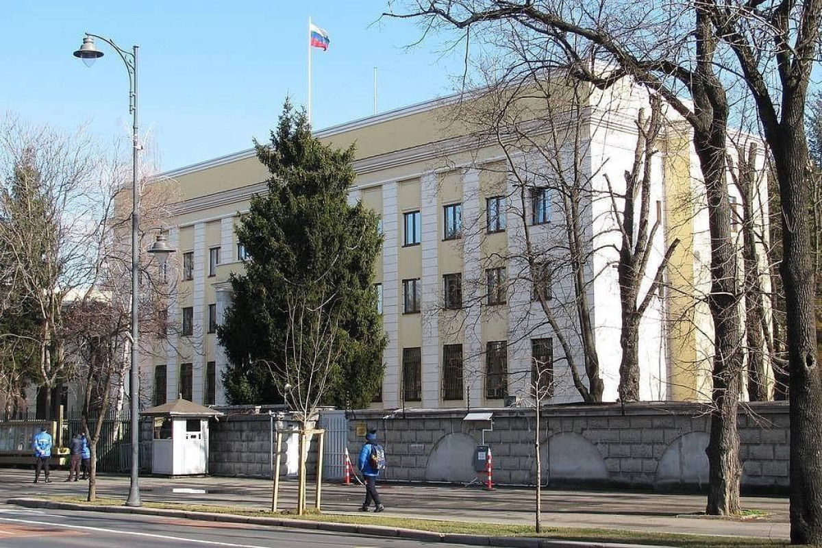 МИД: Более 50 сотрудников посольства России должны покинуть Румынию в течение 30 дней