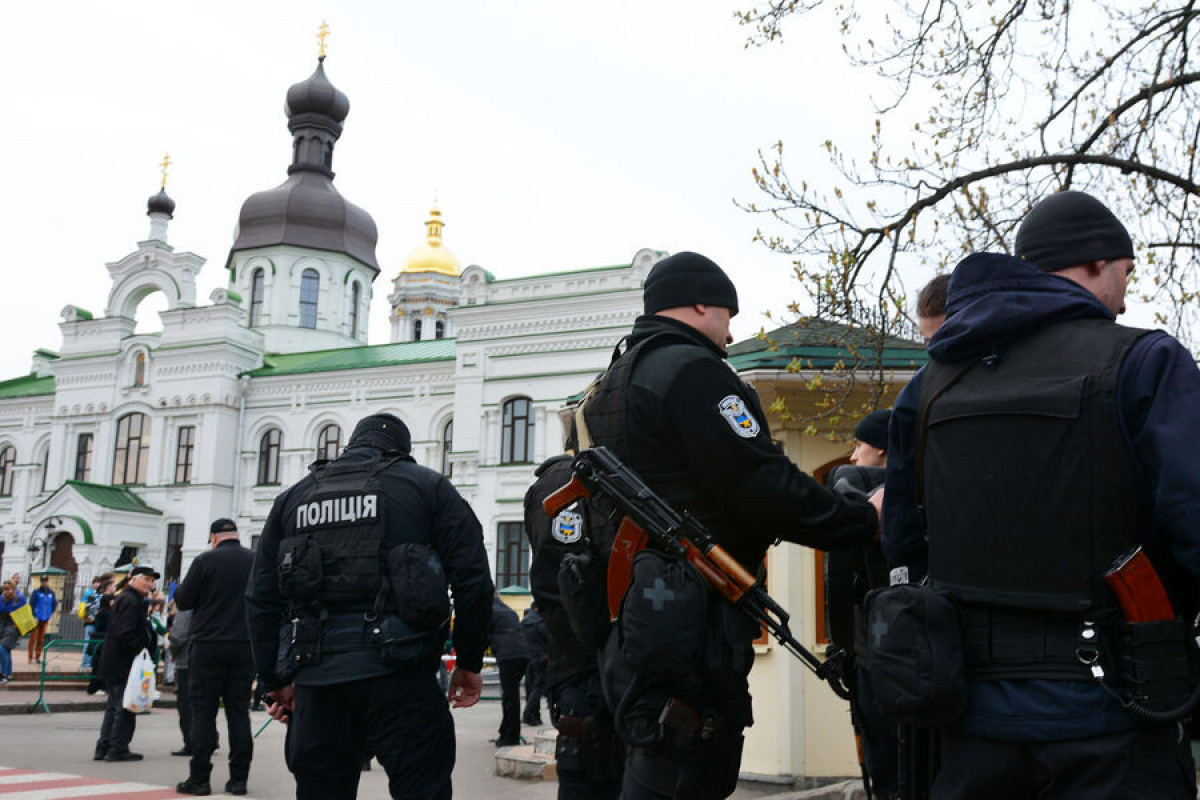 Киев призывает Верховную раду запретить в стране деятельность Украинской православной церкви